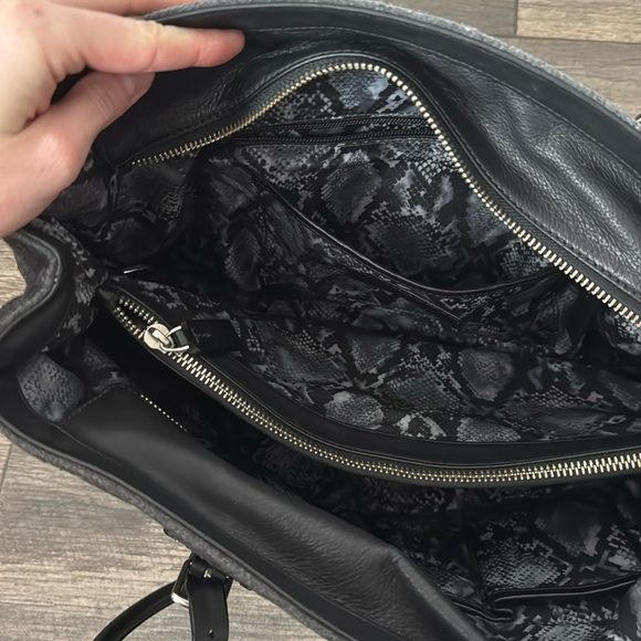 Rare Find Tumi Wool Blend Large Shoulder Laptop Bag - Picture 10 of 11